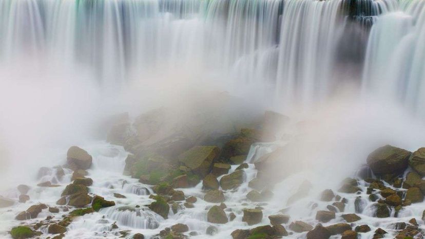 Niagara Falls Scheduled for Temporary Flow Reduction in 2019