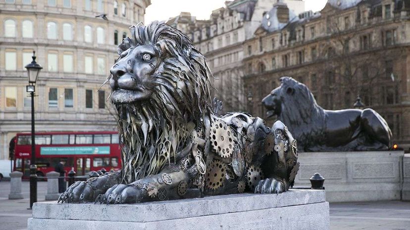 London Unveils Clockwork Lion Statue to Raise Awareness for Endangered Big Cats