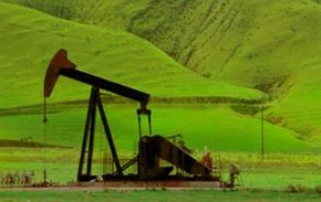 Is the United States Actively Drilling for Oil? Current Production & Trends