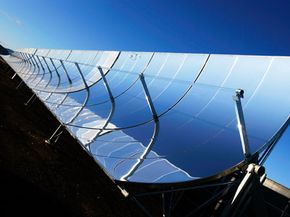 Solar Thermal Power Explained: Harnessing Sunlight for Reliable Clean Energy