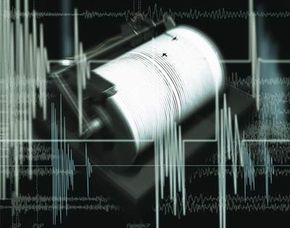 How Seismographs Capture Earthquakes & How the Richter Scale Quantifies Them