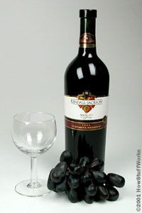 The Complete Guide to Winemaking: From Vine to Bottle