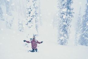 Exploring the Pros and Cons of Encasing a City in a Giant Glass Dome