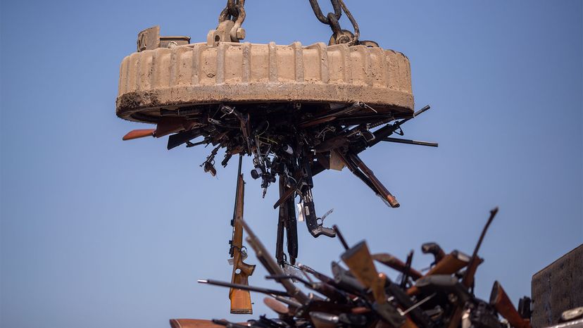 How Electromagnets Work: A Simple Guide to Magnetic Power