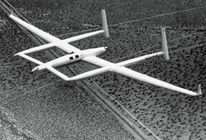 Historic Non-Stop Round-the-World Flight by Jeana Yeager & Dick Rutan