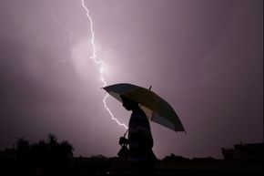 Are You Safe From Lightning When No Thunder Is Present?
