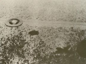 Venezuelan Pilot s UFO Photo Revealed as a Button: Investigators Expose the Hoax