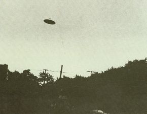 1973 Missouri UFO Encounter: Residents Report Mysterious Sighting