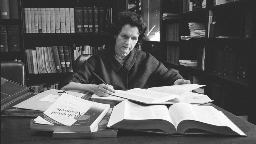 10 Essential Facts About Rachel Carson: Pioneer of Environmental Conservation