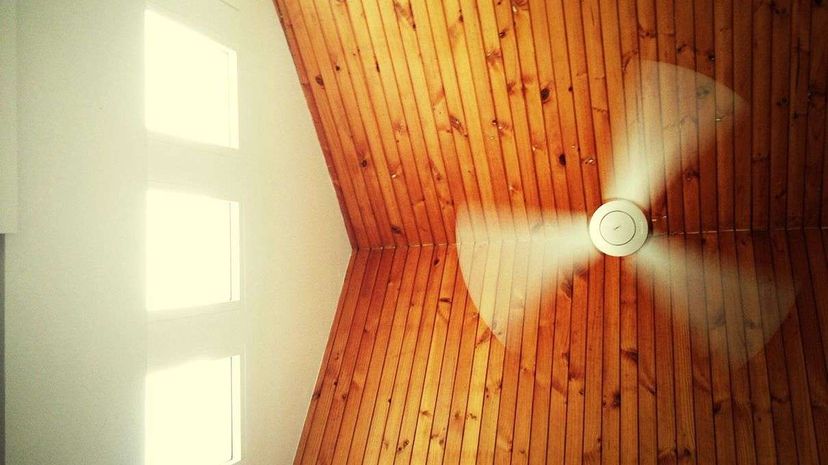 Why Helicopter Blades Seem Strange on TV: The Science Explained