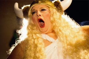 Shattering Glass with a High Note: The Science Behind Voice-Triggered Breakage