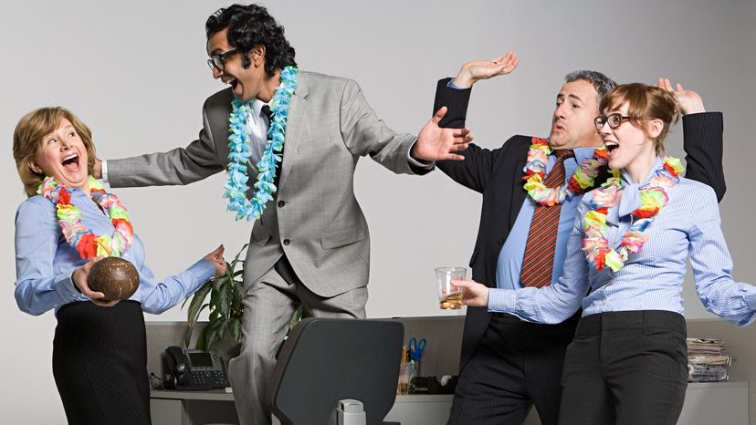 10 Substances You Should Never Mix With Alcohol