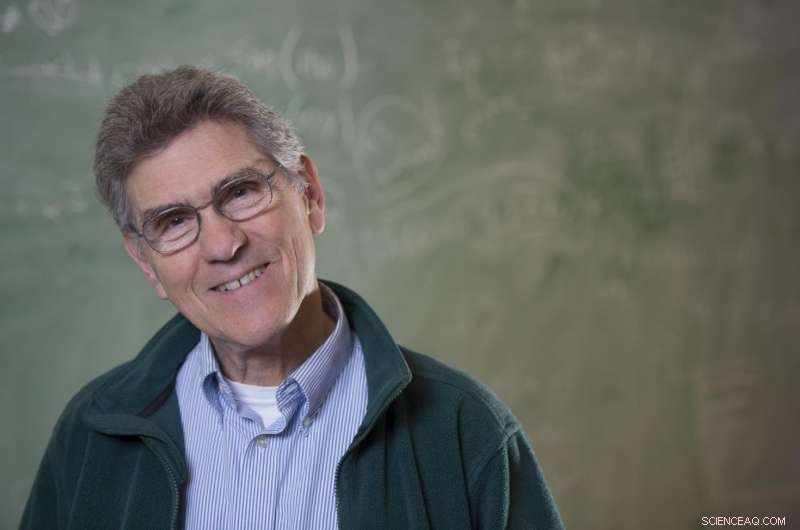 Physicist Awarded for Discovering New Symmetry in Space‑Time