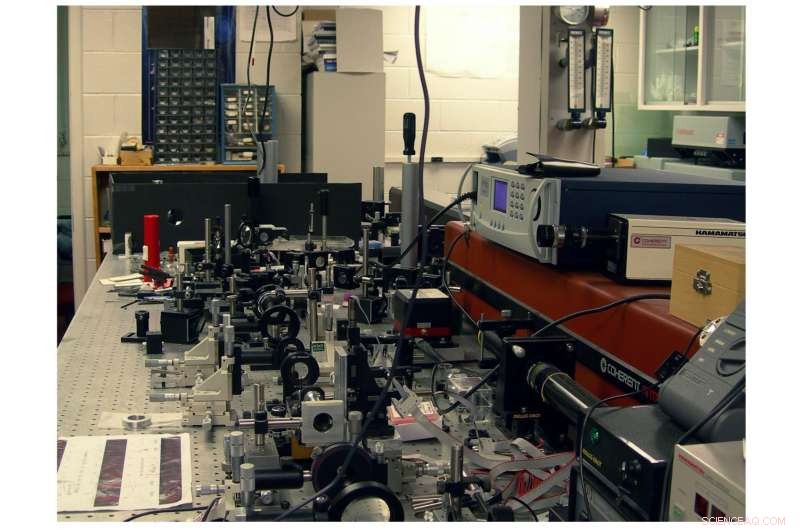 Physicist Awarded for Discovering New Symmetry in Space‑Time