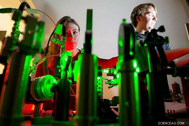 Quantum Diamond Sensors Unveil Neural Activity at the Single‑Neuron Level