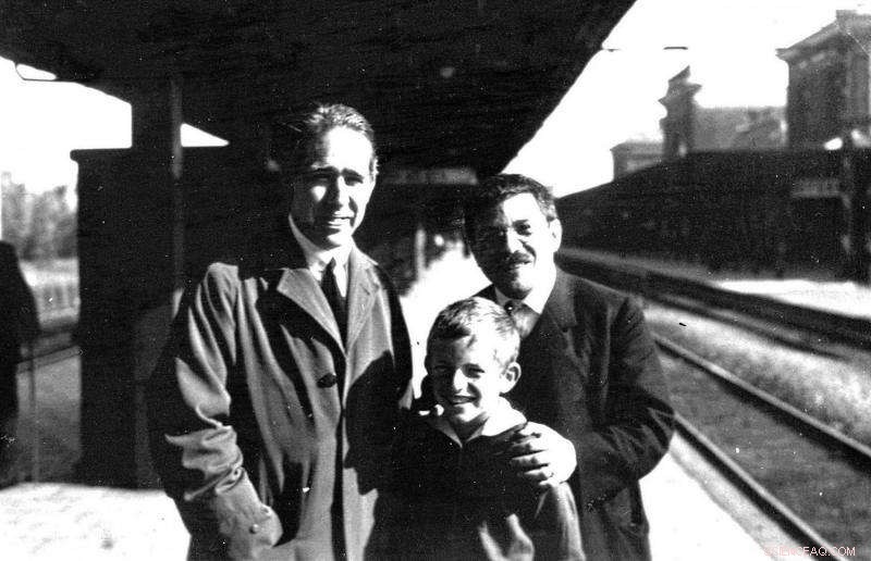 Revisiting Bohr s Quantum Theory: Modern Perspectives