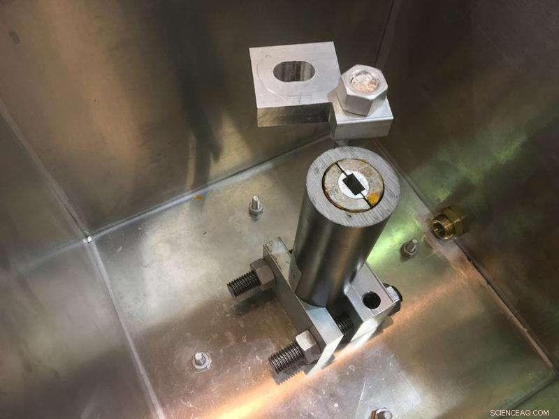 Stony Brook Students Validate Magnetic Cloak Prototype for Next‑Generation Collider