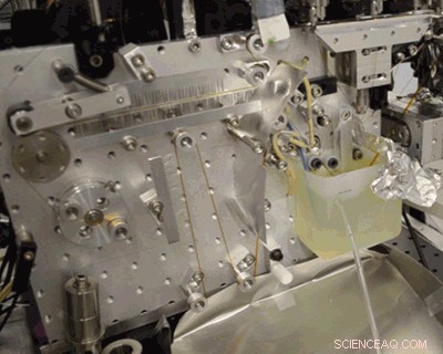 Revolutionary Droplet-on-Tape Method Boosts Biochemical Studies at X-ray Lasers