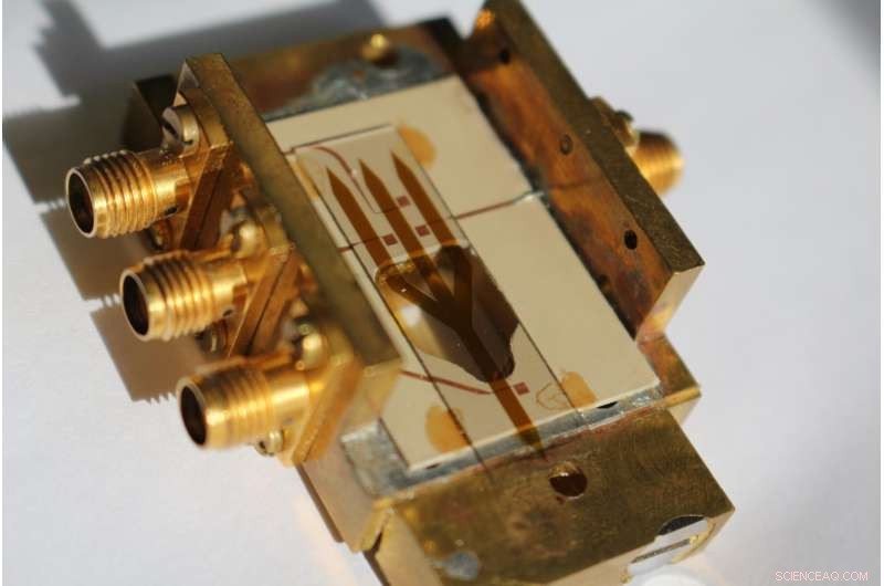 Prototype Spin‑Wave Majority Logic Gate Leveraging Interference for Advanced Information Processing