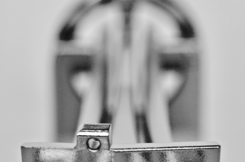 Precision Control of Molecular Motion with Metal‑Plated 3D‑Printed Plastic Components