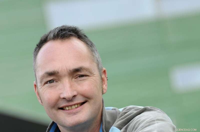 Simulations Uncover Chaotic Behavior in Electron Transport within Plants