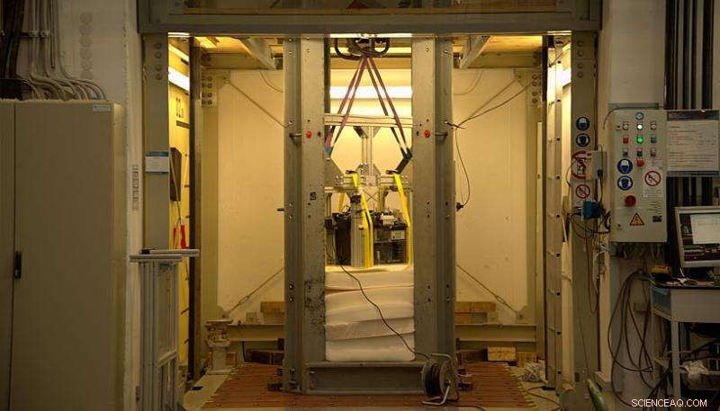 Quantum Entanglement Remains Intact Under Extreme Acceleration