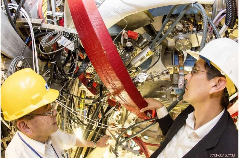 Scientists Show Lithium Oxide Enhances Tokamak Plasma Performance