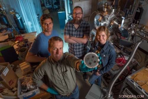 Physicists Pioneer Spin-Based Computing Technology