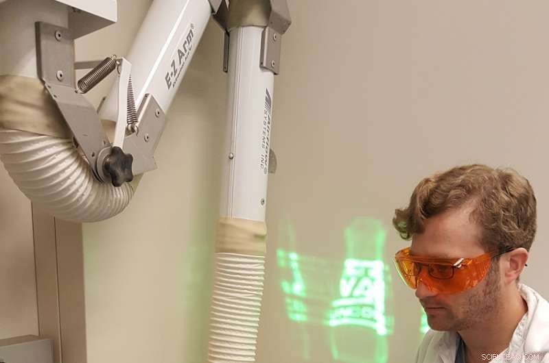 Revolutionary Light‑Based Chemistry Yields 3‑D Tabletop Art