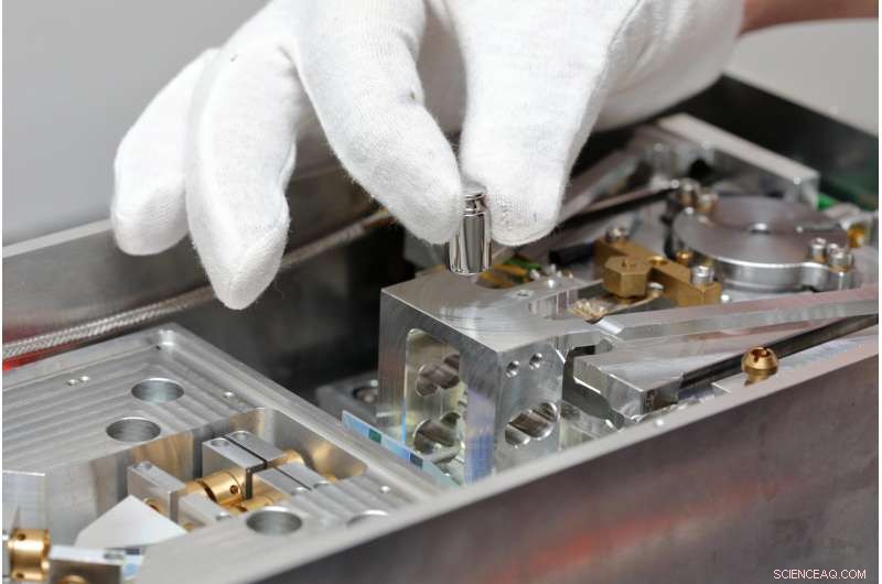 Revolutionizing Mass Measurement: The New Kilogram Scale