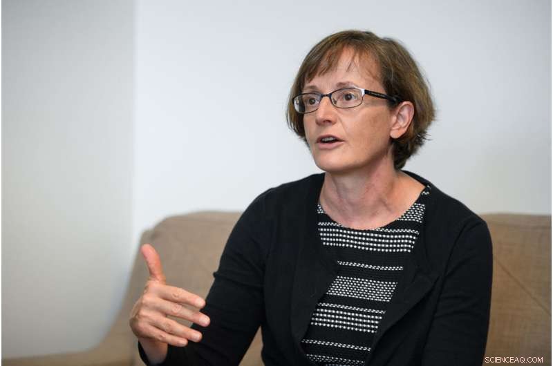 Expert Outlines Roadmap to Practical Quantum Computing