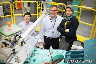 Advanced Imaging Illuminates Both Bone and Soft Tissue for Researchers