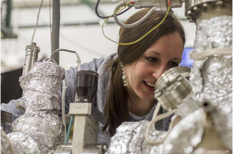 Scientists Capture Electrons Racing Through Crystal Lattices