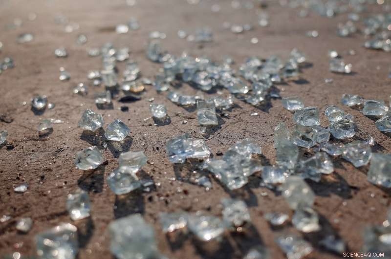 New Insights into the Liquid-to-Glass Transition Process