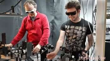 University of Sussex Physicists Develop Safer Terahertz Security Scanner Alternative