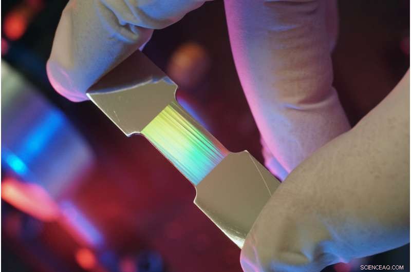 Researchers Laser-Structure Curved Carbon Fibers for Advanced Surface Design