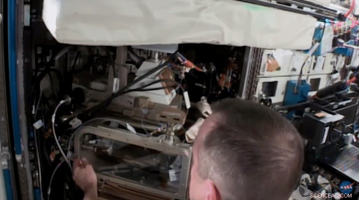 New Study Aims to Engineer Self-Assembling Materials for Space Missions