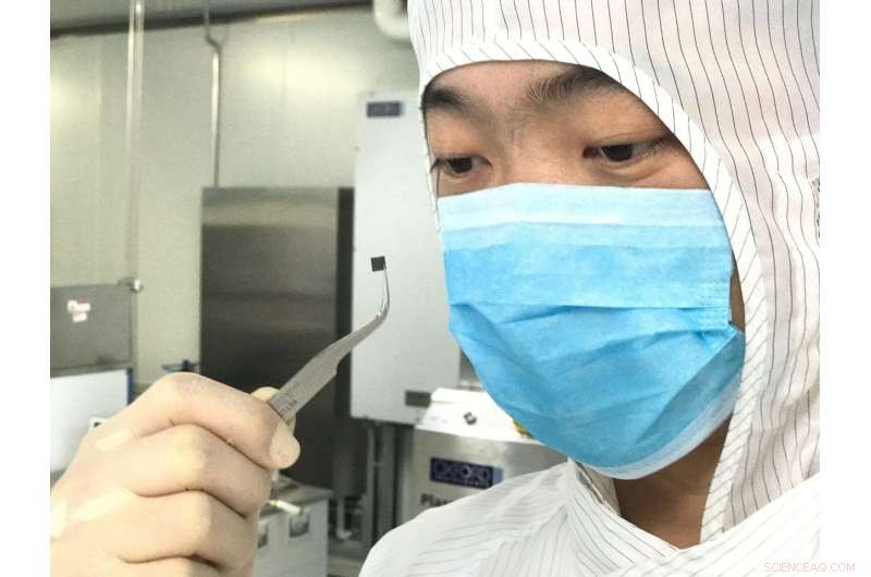 Revolutionary Light-Delivery Technique Enhances Biosensor Performance