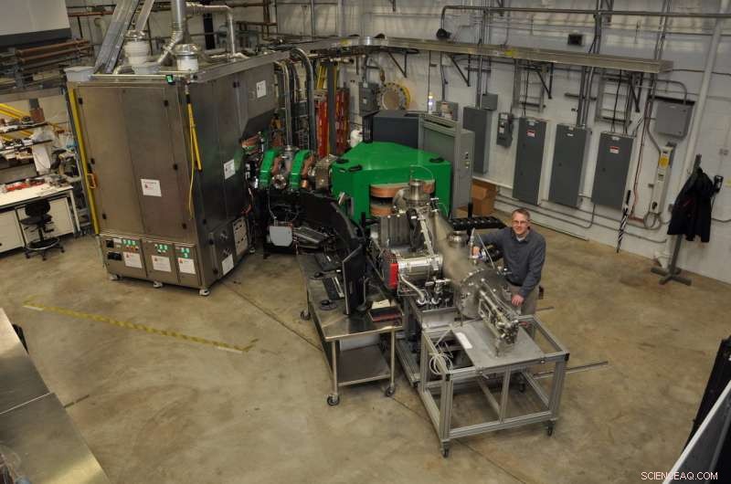 Oak Ridge National Lab Produces Rare Ruthenium‑96 Isotope for Advanced Particle Physics Research