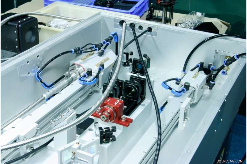 Advanced Electron Spectrometer Reveals Quantum Mechanical Phenomena