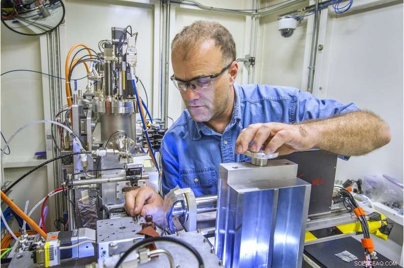 NSLS-II Beamline Goes Live, Boosting Advanced Materials Research
