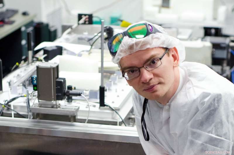 Laser-Driven Optical Rocket Accelerated by Intense Light Pulse