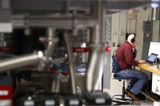 How the US is Accelerating Quantum Computing: A Strategic Overview