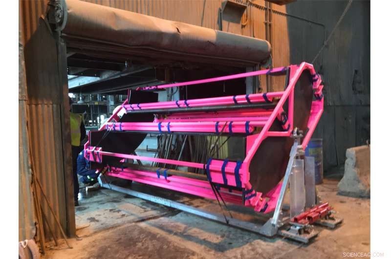 Acrylic Tanks Offer Transparent Insight into Dark Matter Detection