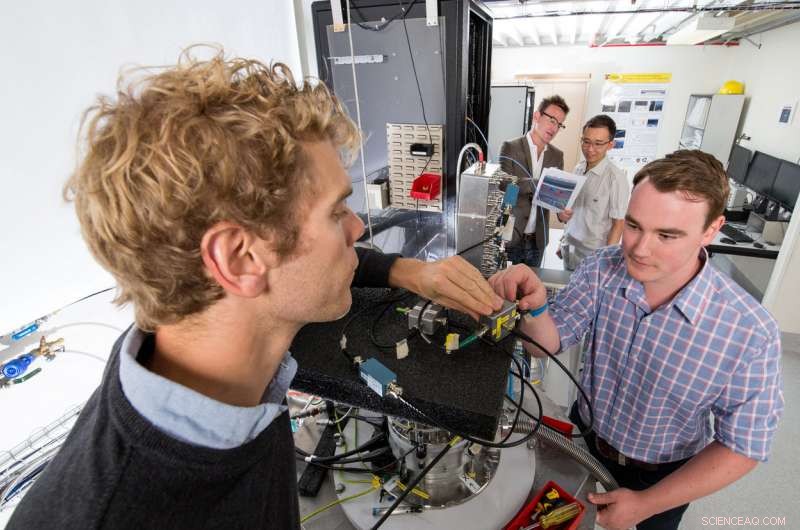 Tests Confirm Integrated Quantum Chip Can Operate Seamlessly