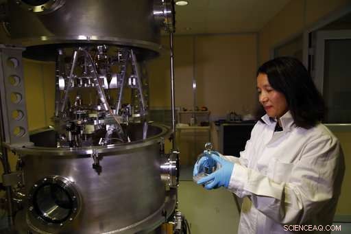 Updating the Kilogram: How the World s Standard Weight Is Changing