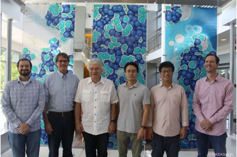 Neutron Pinhole Enhances Discoveries at Oak Ridge National Lab