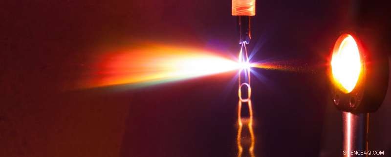 Groundbreaking Study Reveals Terahertz Radiation Generation in Liquids
