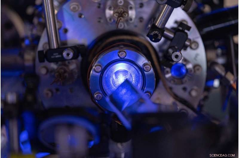Ultracold Plasma Experiments Pave Way for Simulating Super‑Dense Stellar Cores