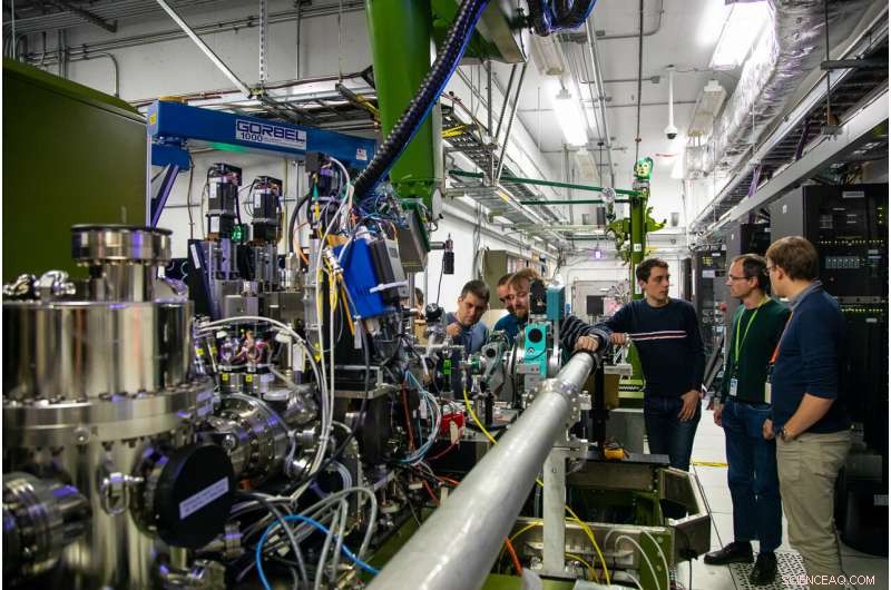 Einstein–de Haas Effect Uncovers New Insights into Magnetism